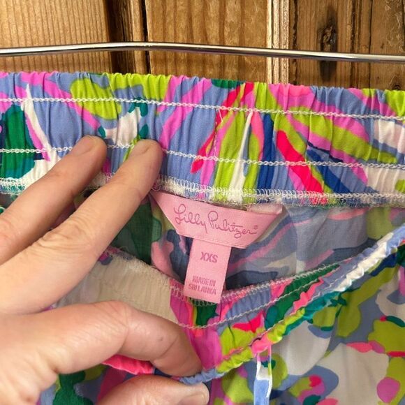 Lilly Pulitzer‎ XXS Shorts Blue Pink Green Floral Pockets Drawstring - Picture 7 of 11